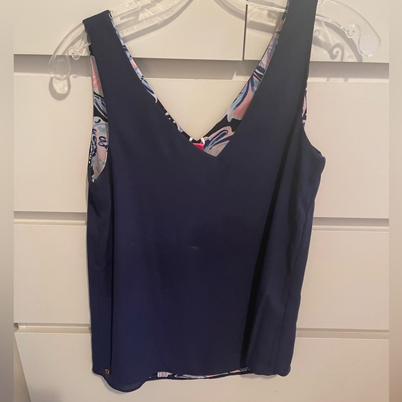 EUC Lilly Pulitzer Florin Reversible Sleeveless V-Neck Tank - Size XXS - Picture 3 of 5